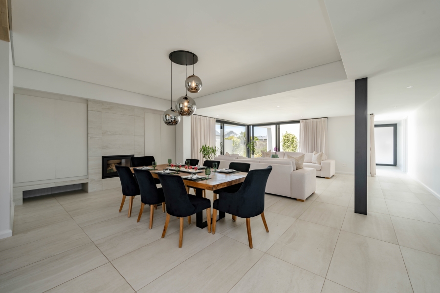 4 Bedroom Property for Sale in Brackenridge Western Cape